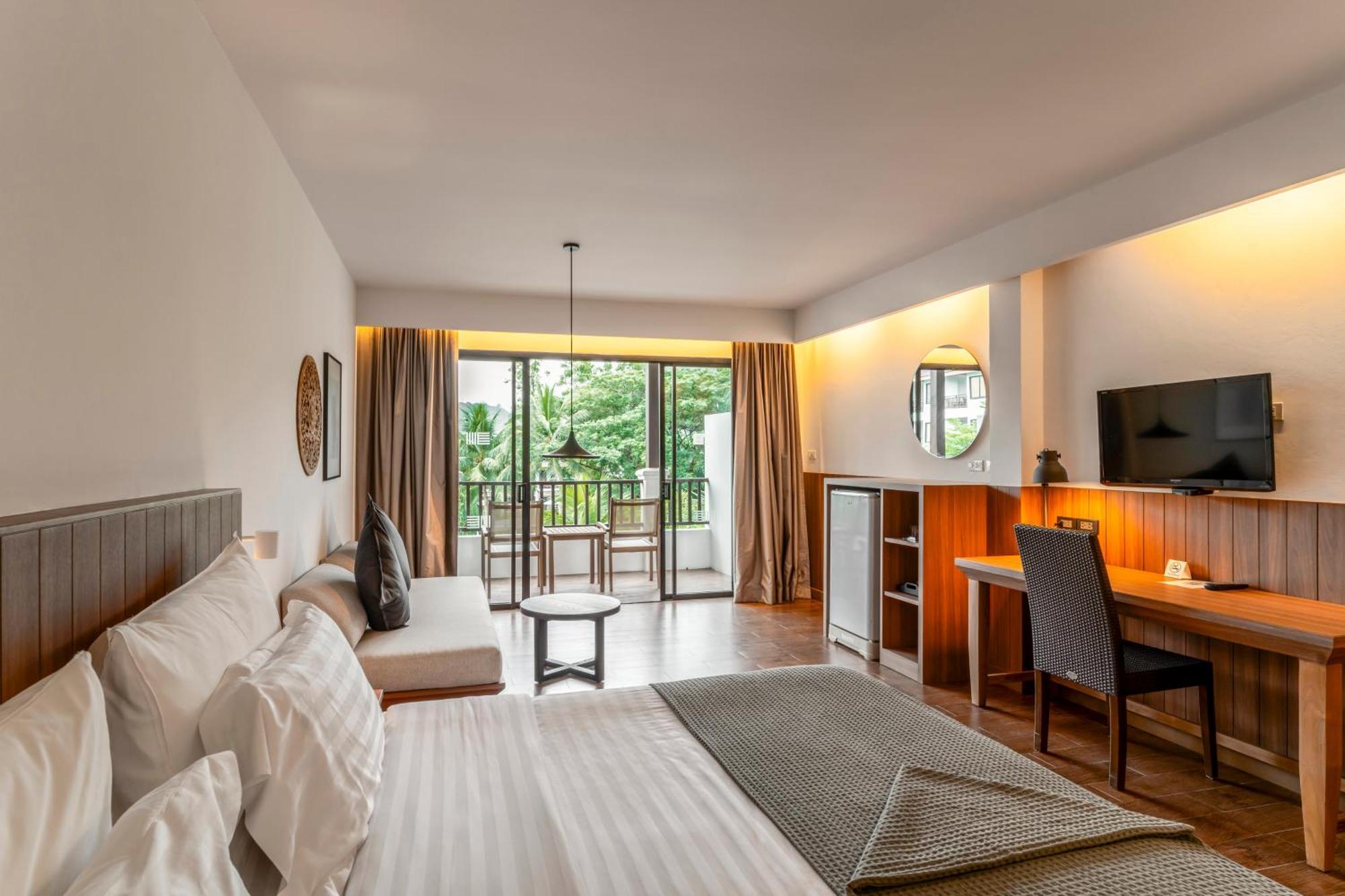 Sunprime Kamala Beach (Adults Only) Bagian luar foto