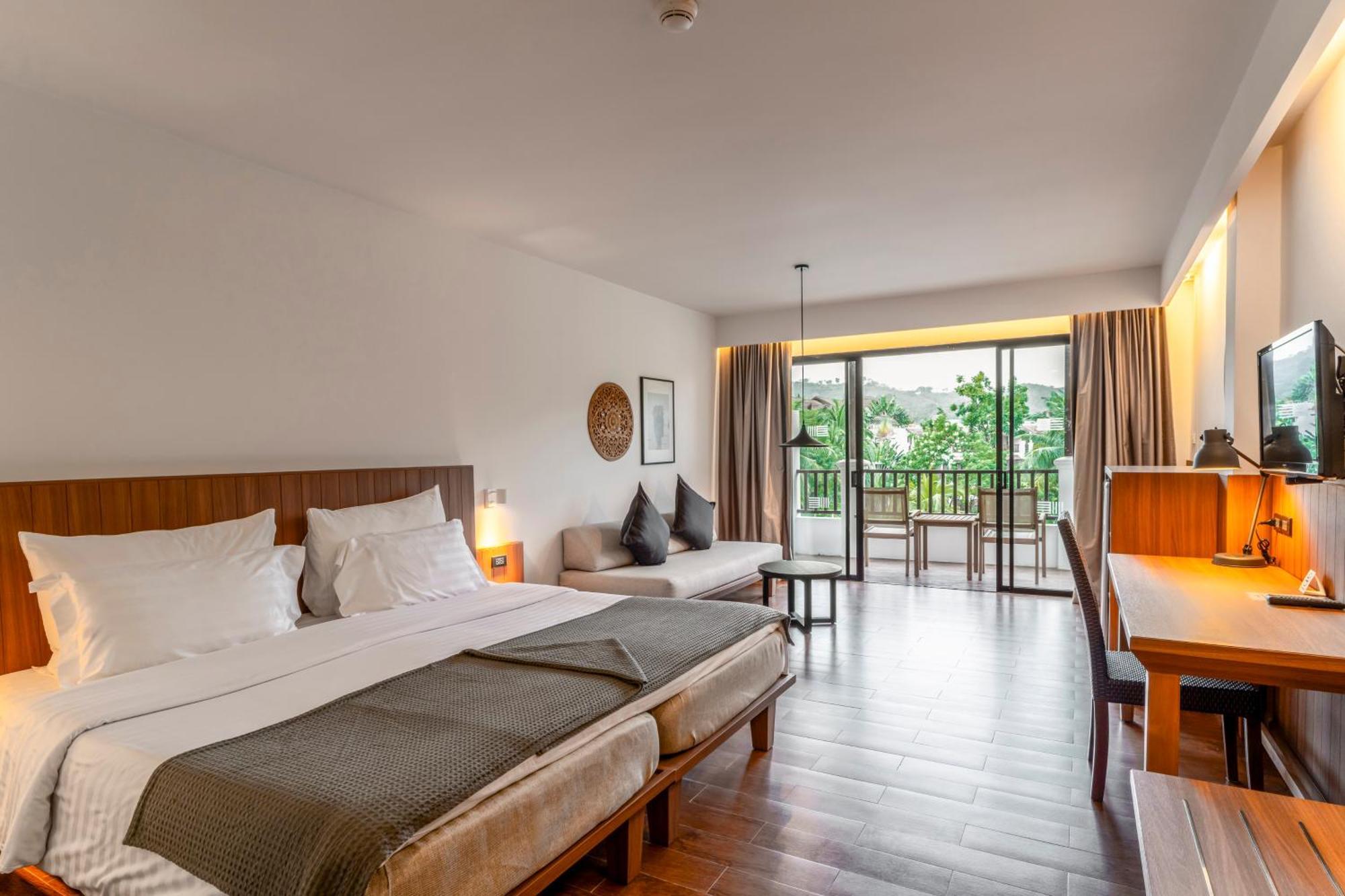 Sunprime Kamala Beach (Adults Only) Bagian luar foto