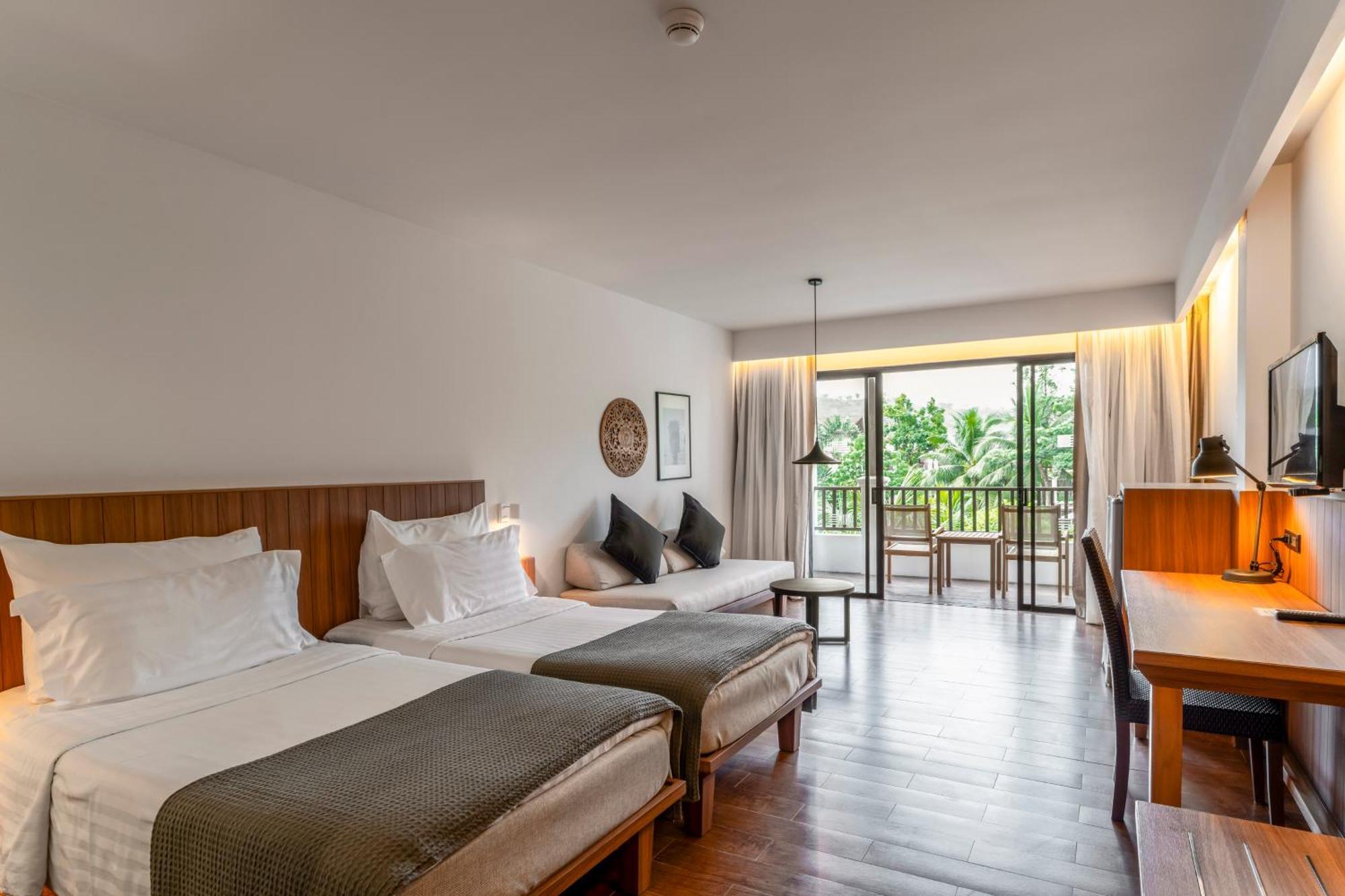Sunprime Kamala Beach (Adults Only) Bagian luar foto