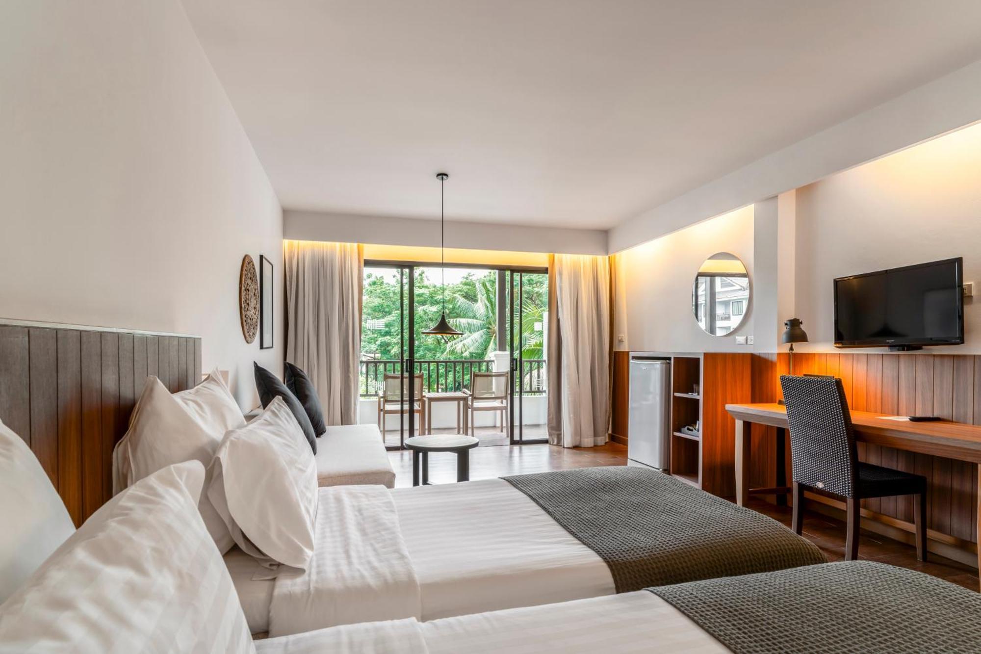 Sunprime Kamala Beach (Adults Only) Bagian luar foto